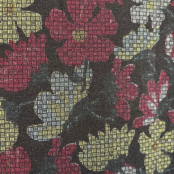 LuLaRoe Perfect T print swing shape half sleeve side vent tunic tee S - Picture 6 of 10